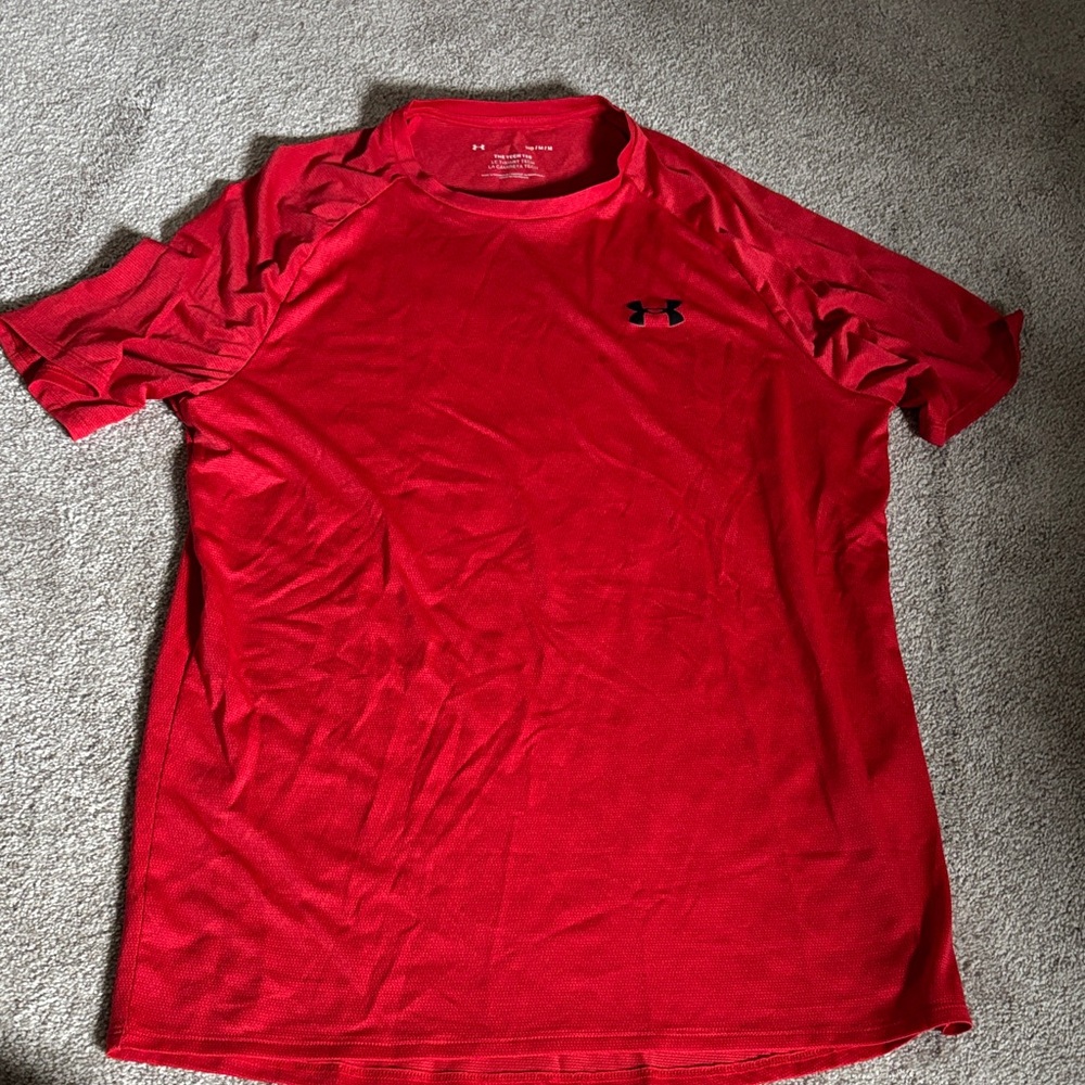 Under Armour Men's Bright Red Short Sleeve Tee